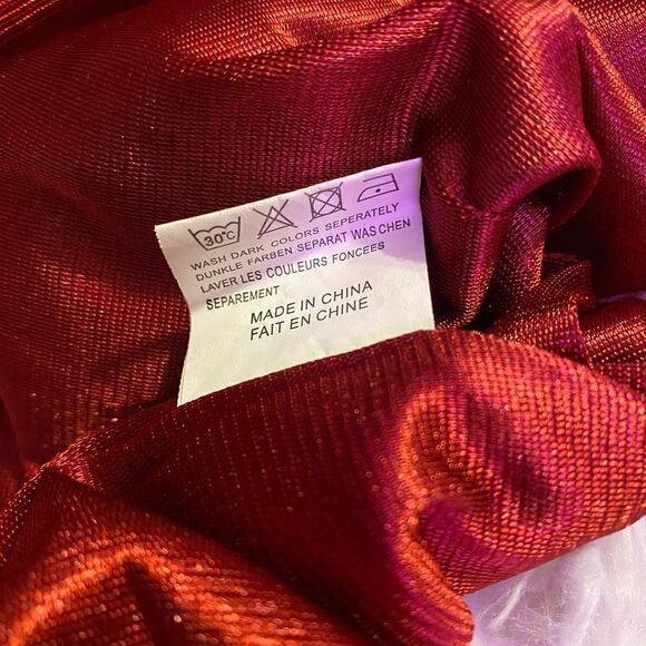 Qearal Women’s XL Red w/ White Stars Blouse - Picture 4 of 5